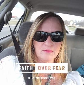 Meet your Posher, Elaine